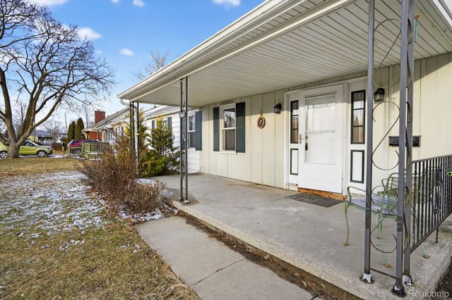 3066 Schaefer Street, Carrollton Township, MI 48604