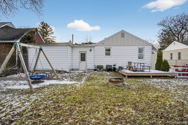 3066 Schaefer Street, Carrollton Township, MI 48604