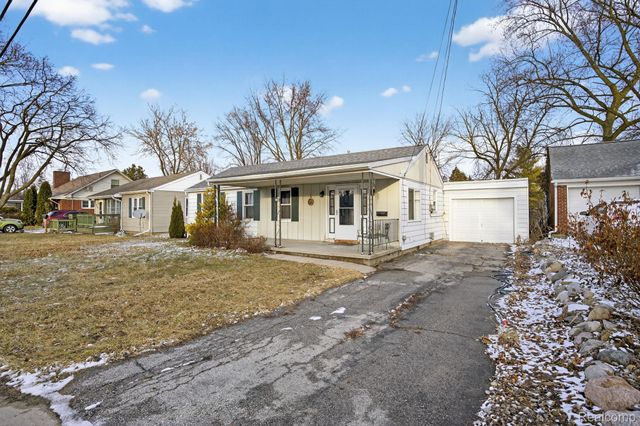 3066 Schaefer Street, Carrollton Township, MI 48604