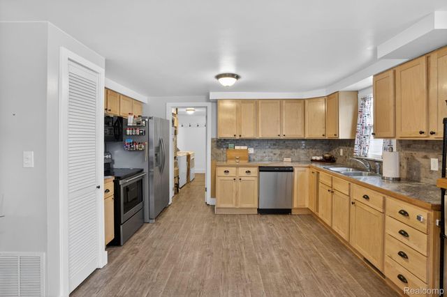 3066 Schaefer Street, Carrollton Township, MI 48604