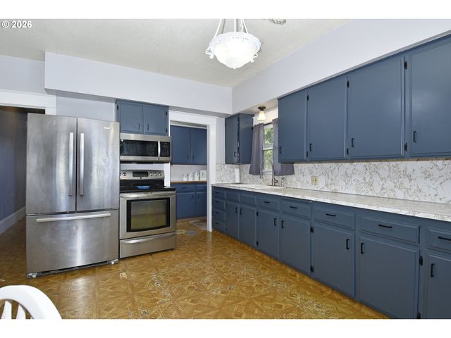 29922 S HULT Rd, Colton, OR 97017