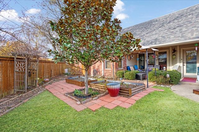 2700 Rex Cruse Drive, Sherman, TX 75092