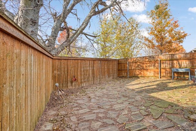 2700 Rex Cruse Drive, Sherman, TX 75092