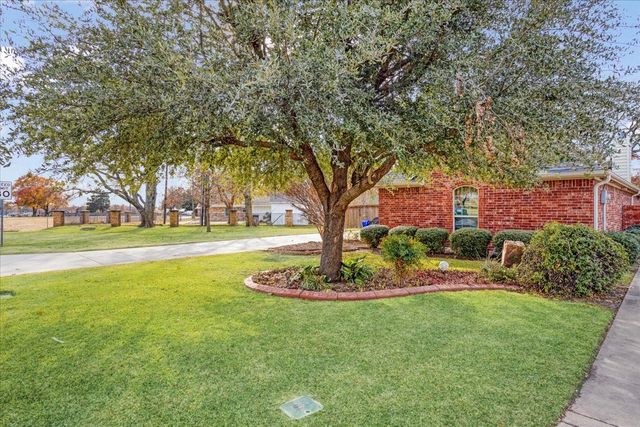 2700 Rex Cruse Drive, Sherman, TX 75092