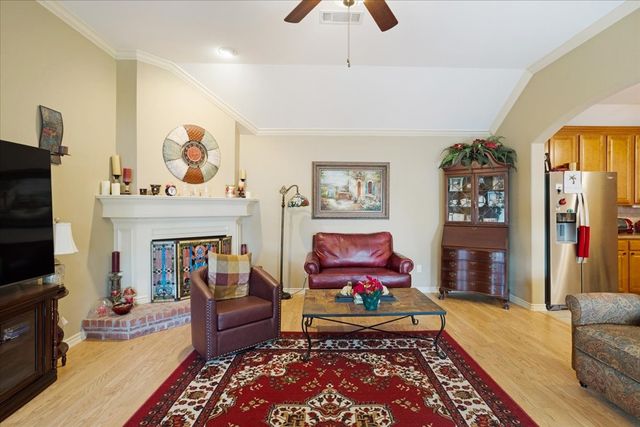 2700 Rex Cruse Drive, Sherman, TX 75092