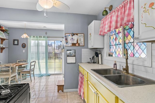 2032 South Ave, Sacramento, CA 95838