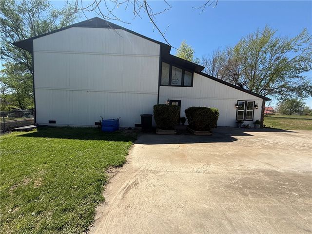 2515 Wildcat Creek Boulevard, Springdale, AR 72762