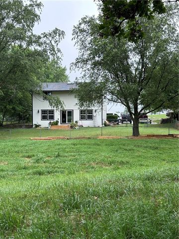 2515 Wildcat Creek Boulevard, Springdale, AR 72762
