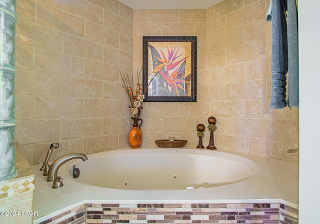 2400 Grandiflora Boulevard E601, Panama City, FL 32408