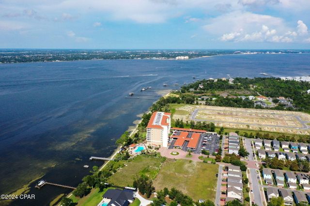 2400 Grandiflora Boulevard E601, Panama City, FL 32408
