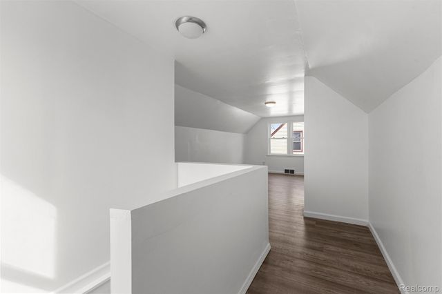 6872 Lathers Street, Garden City, MI 48135