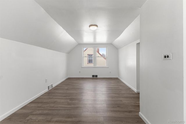 6872 Lathers Street, Garden City, MI 48135