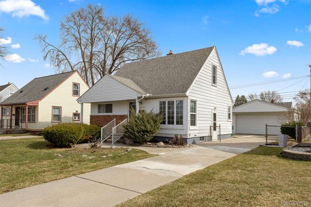 6872 Lathers Street, Garden City, MI 48135