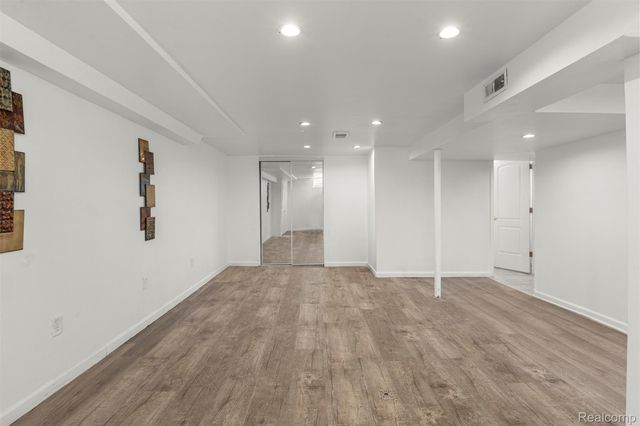 6872 Lathers Street, Garden City, MI 48135