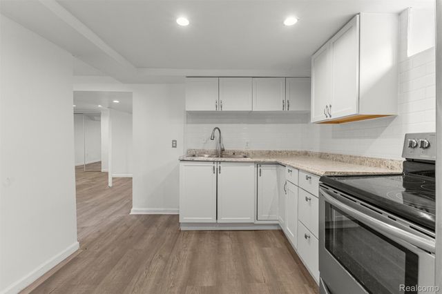 6872 Lathers Street, Garden City, MI 48135