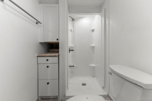 6872 Lathers Street, Garden City, MI 48135