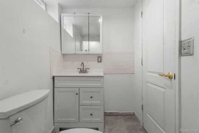 6872 Lathers Street, Garden City, MI 48135