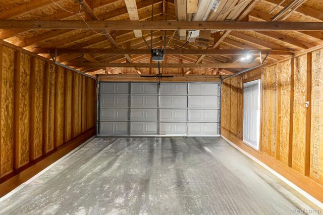 6872 Lathers Street, Garden City, MI 48135