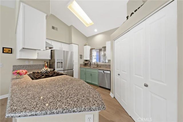 23891 VIA ASTUTO, Murrieta, CA 92562