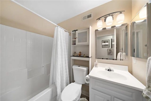 23891 VIA ASTUTO, Murrieta, CA 92562