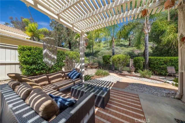 23891 VIA ASTUTO, Murrieta, CA 92562