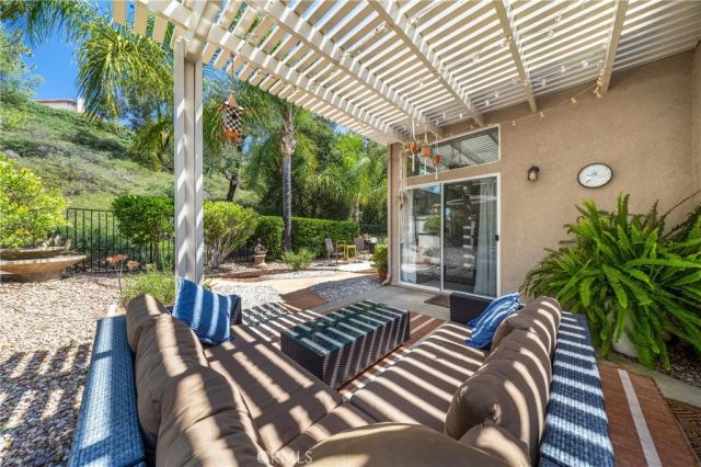 23891 VIA ASTUTO, Murrieta, CA 92562