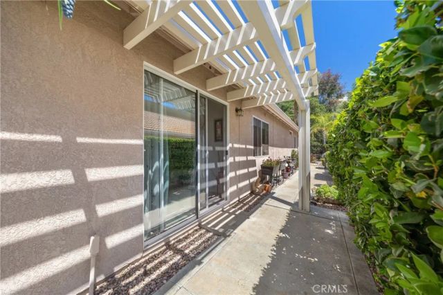 23891 VIA ASTUTO, Murrieta, CA 92562