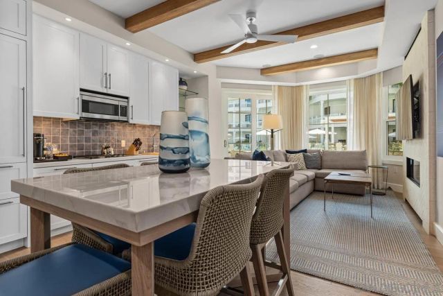 1500 Orange Ave 10, Coronado, CA 92118
