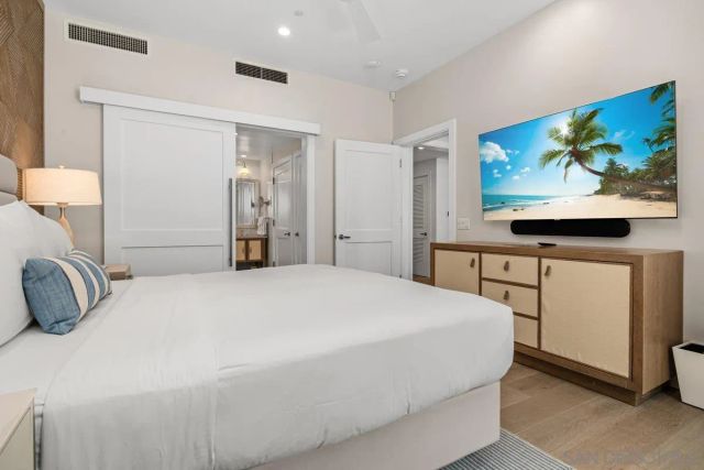 1500 Orange Ave 10, Coronado, CA 92118