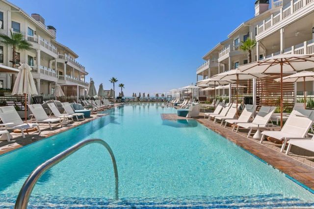 1500 Orange Ave 10, Coronado, CA 92118