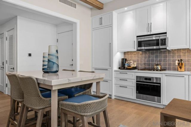 1500 Orange Ave 10, Coronado, CA 92118