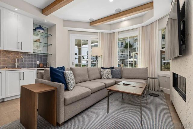 1500 Orange Ave 10, Coronado, CA 92118