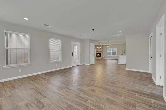 1452 Lakeview DR, Canyon Lake, TX 78133