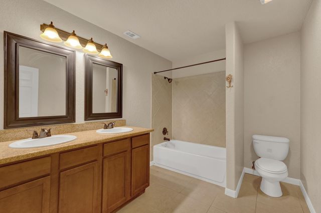 1452 Lakeview DR, Canyon Lake, TX 78133