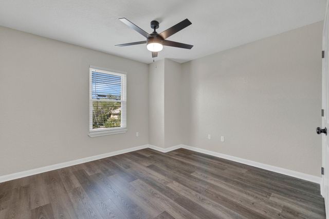 1452 Lakeview DR, Canyon Lake, TX 78133