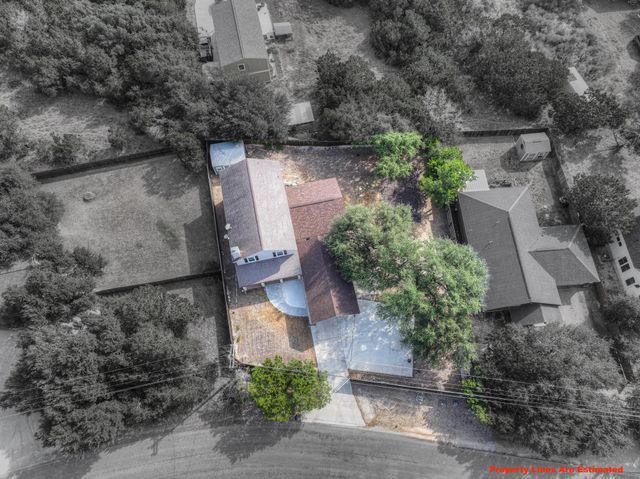 1452 Lakeview DR, Canyon Lake, TX 78133