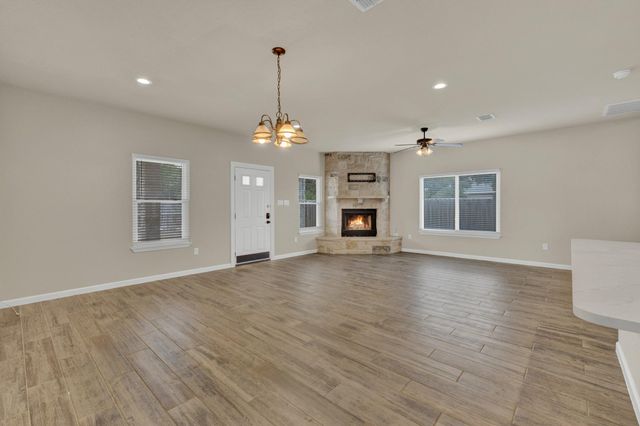 1452 Lakeview DR, Canyon Lake, TX 78133