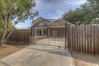 1452 Lakeview DR, Canyon Lake, TX 78133