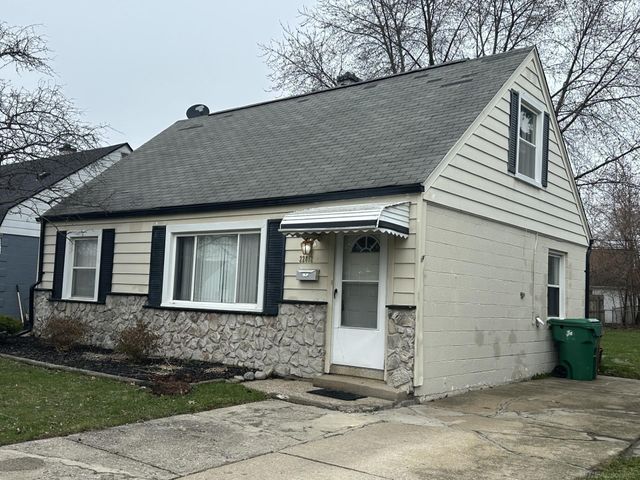 22812 ALMOND Avenue, Eastpointe, MI 48021