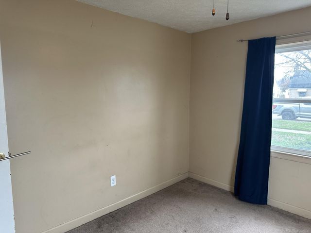 22812 ALMOND Avenue, Eastpointe, MI 48021