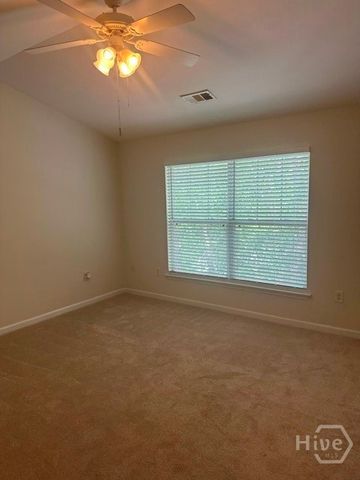 490 Barnett Shoals Road 436, Athens, GA 30605