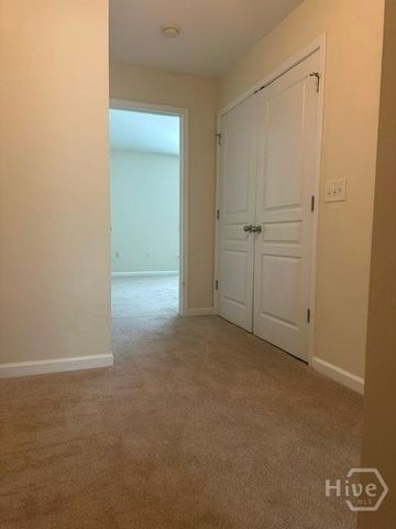 490 Barnett Shoals Road 436, Athens, GA 30605