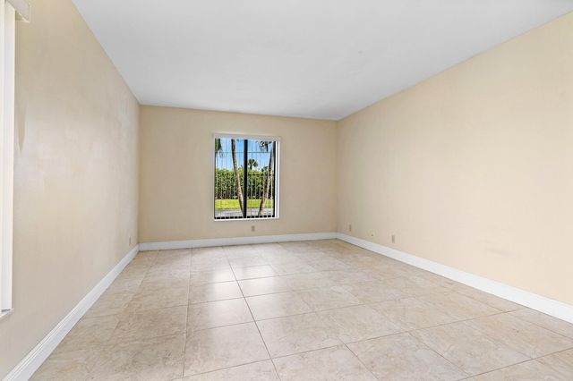 826 Sky Pine Way D1, Greenacres, FL 33415