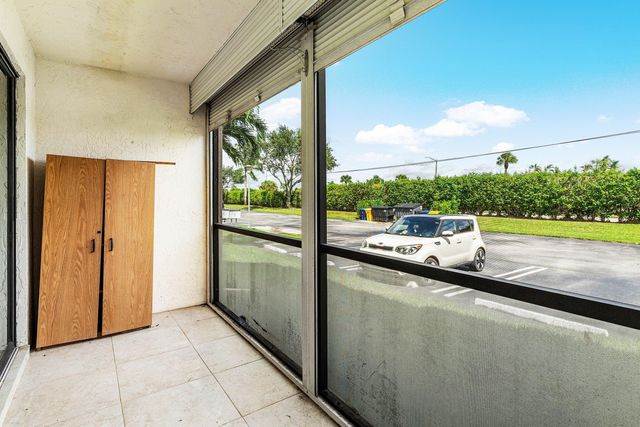 826 Sky Pine Way D1, Greenacres, FL 33415