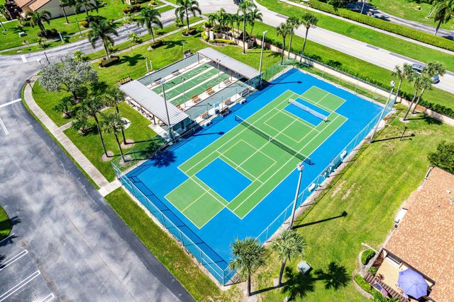 826 Sky Pine Way D1, Greenacres, FL 33415