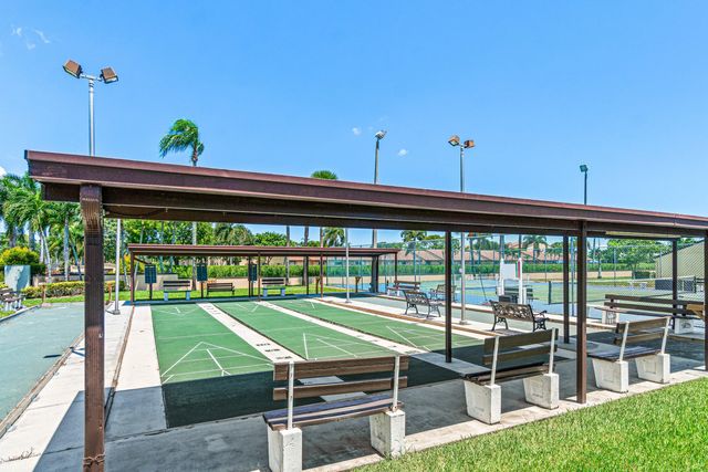 826 Sky Pine Way D1, Greenacres, FL 33415