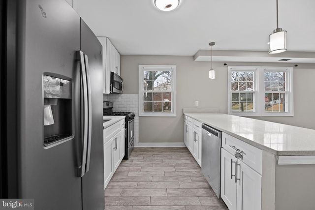 5810 LONGFELLOW ST, Riverdale, MD 20737