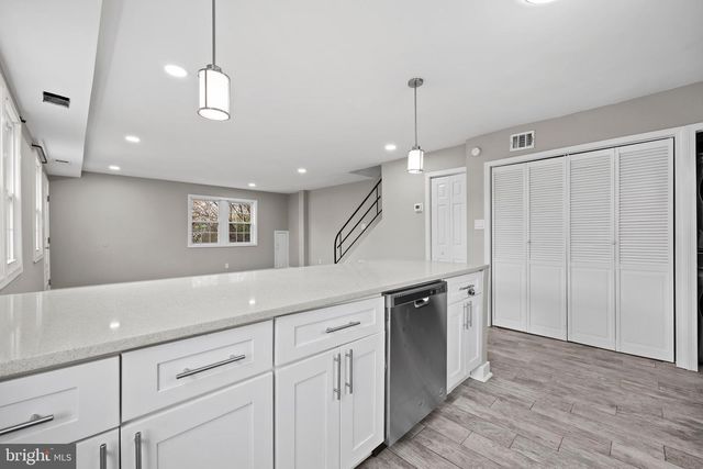 5810 LONGFELLOW ST, Riverdale, MD 20737