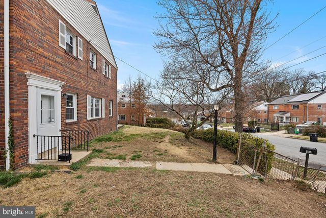 5810 LONGFELLOW ST, Riverdale, MD 20737