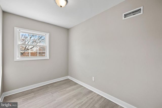 5810 LONGFELLOW ST, Riverdale, MD 20737